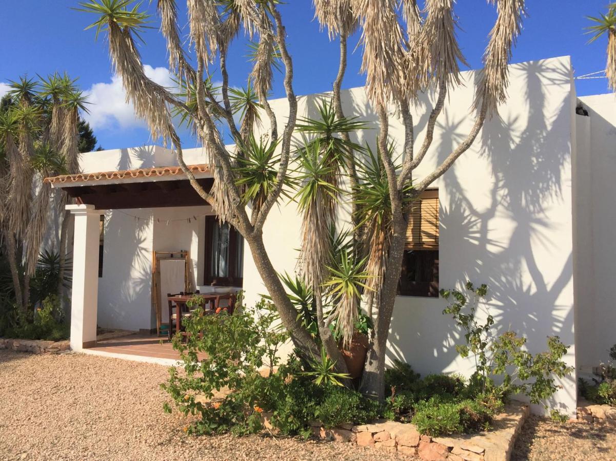 Apartamentos Laura Playa De Migjorn Exterior photo